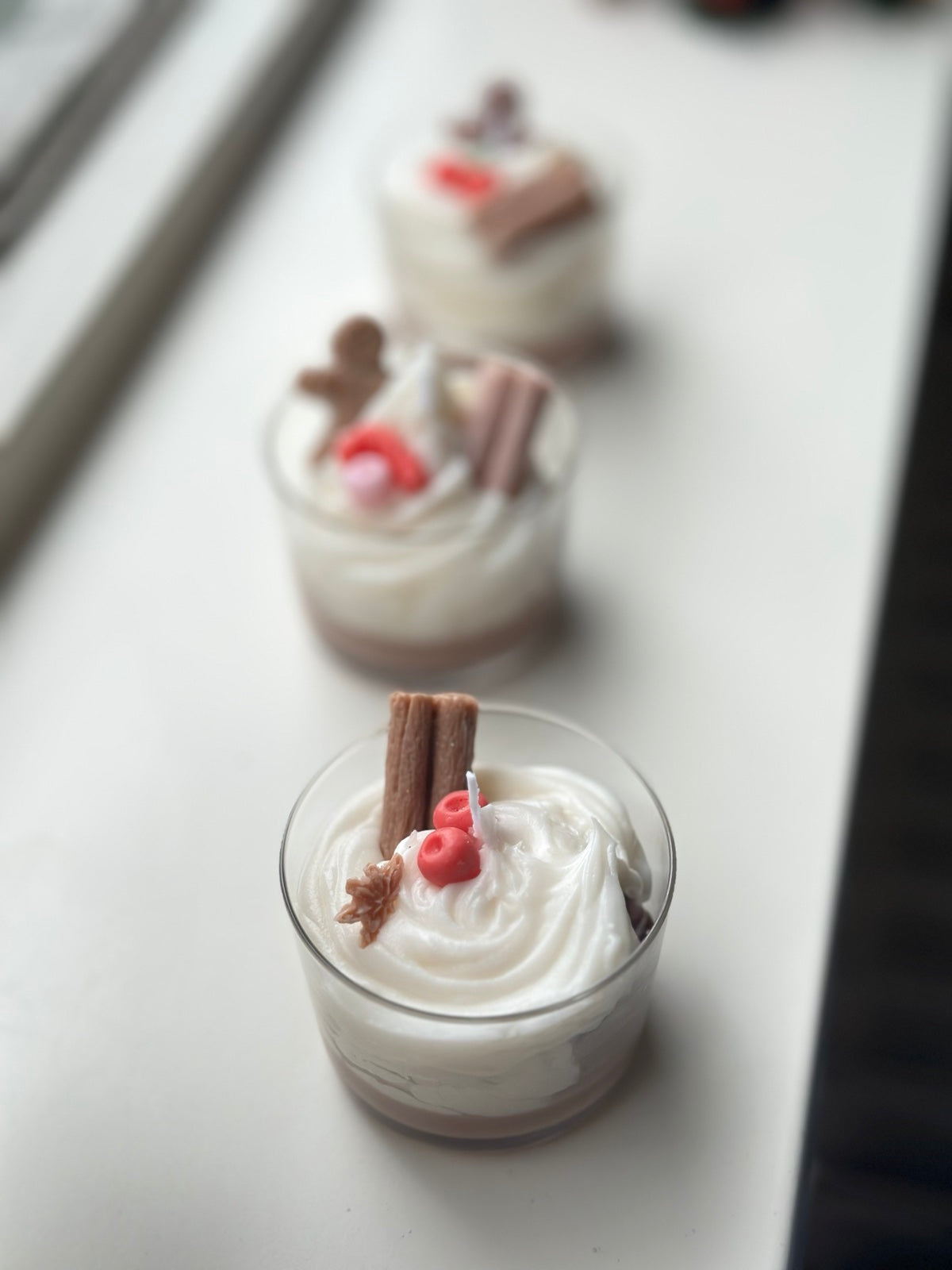 WINTER DESSERT CANDLE