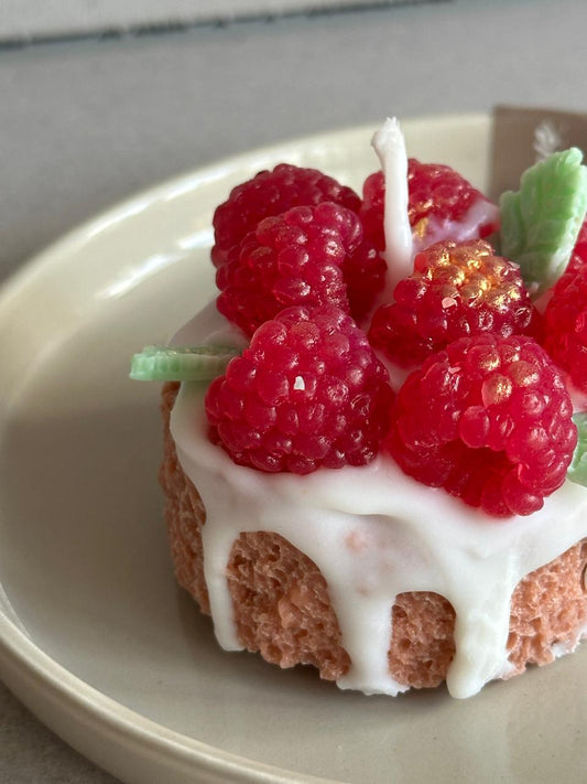 Raspberry brownie candle