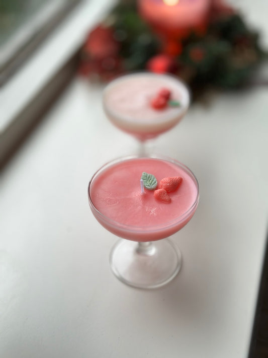 STRAWBERRY MARTINI  MINI COCKTAIL